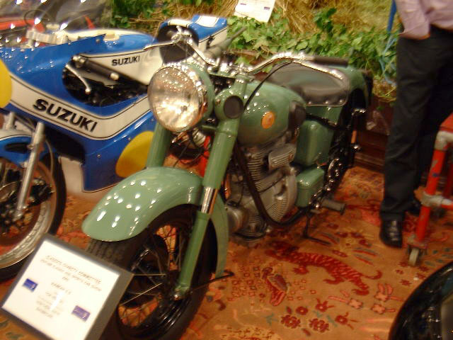 bike--older-green-motorbike