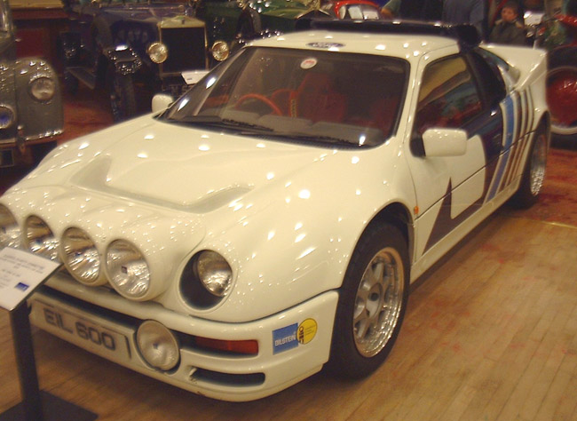 rs200--front-left